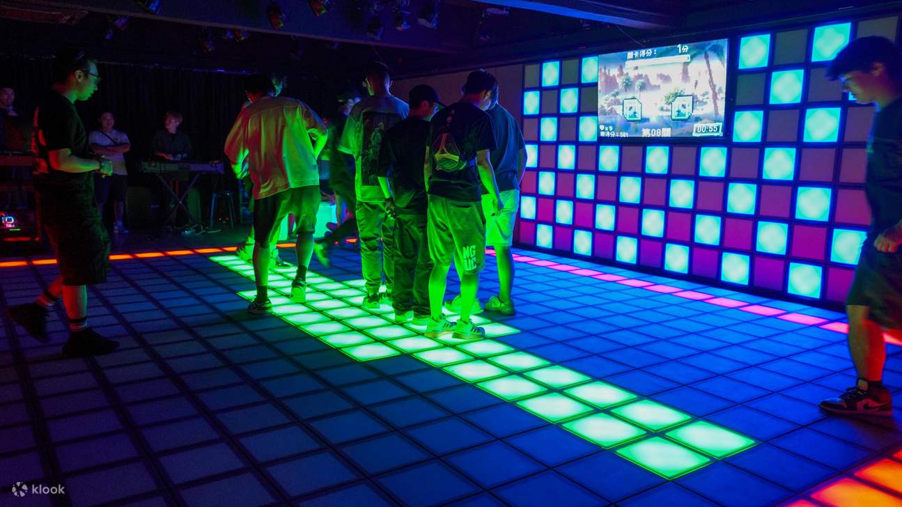 Super Cube Interaktives Raster-Spielerlebnis | Storybasiertes Raster-Spiel | Reales Gaming-Challenge-Erlebnis | Kwai Hing